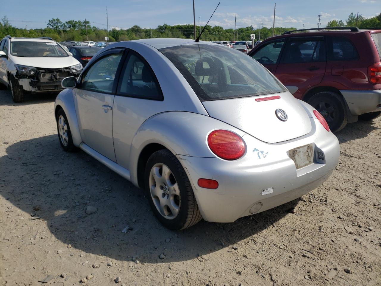 Photo 3 from auction – 2002 VOLKSWAGEN BEETLE with VIN 3VWCK21C52M402637