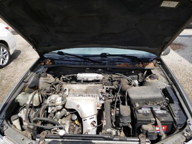 Photo 7 from auction – 2001 TOYOTA CAMRY CE with VIN 4T1BG22K11U083653