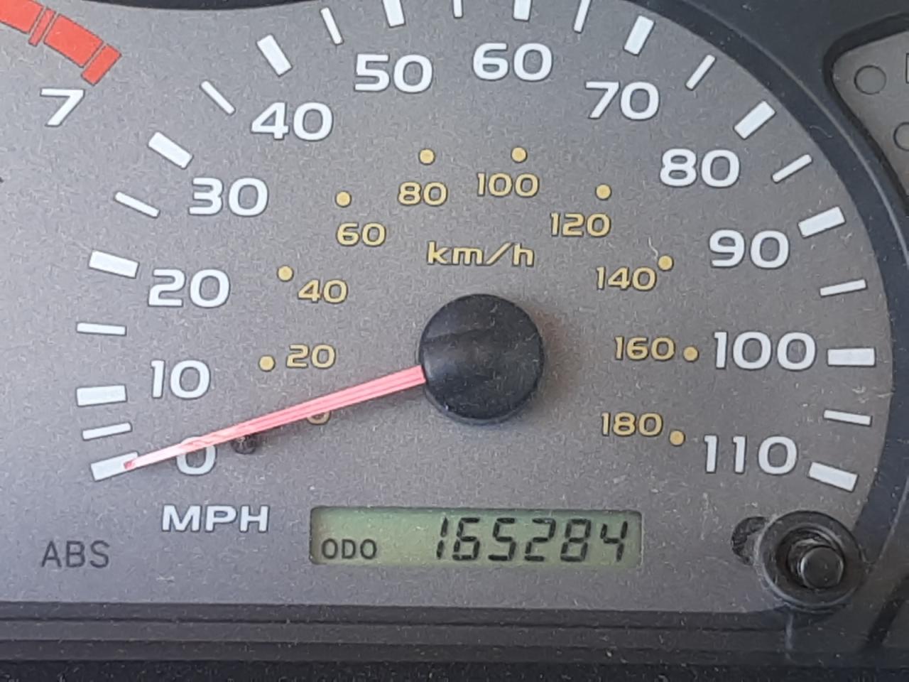 Photo 8 from auction – 2003 TOYOTA SEQUOIA LI with VIN 5TDBT48A53S182607