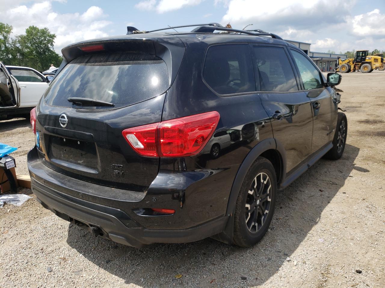 Photo 4 from auction – 2019 NISSAN PATHFINDER with VIN 5N1DR2MM2KC653572