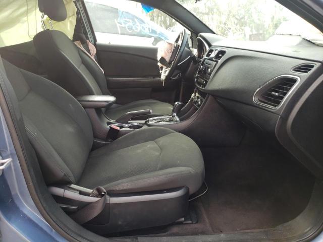 Photo 5 from auction – 2011 CHRYSLER 200 with VIN 1C3BC1FB5BN585893