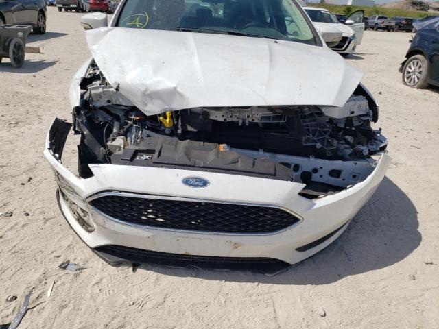 Photo 9 from auction – 2016 FORD FOCUS SE with VIN 1FADP3K24GL328064