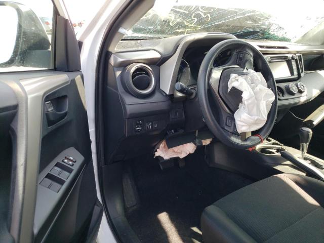 Photo 9 from auction – 2018 TOYOTA RAV4 LE with VIN 2T3ZFREV1JW512667