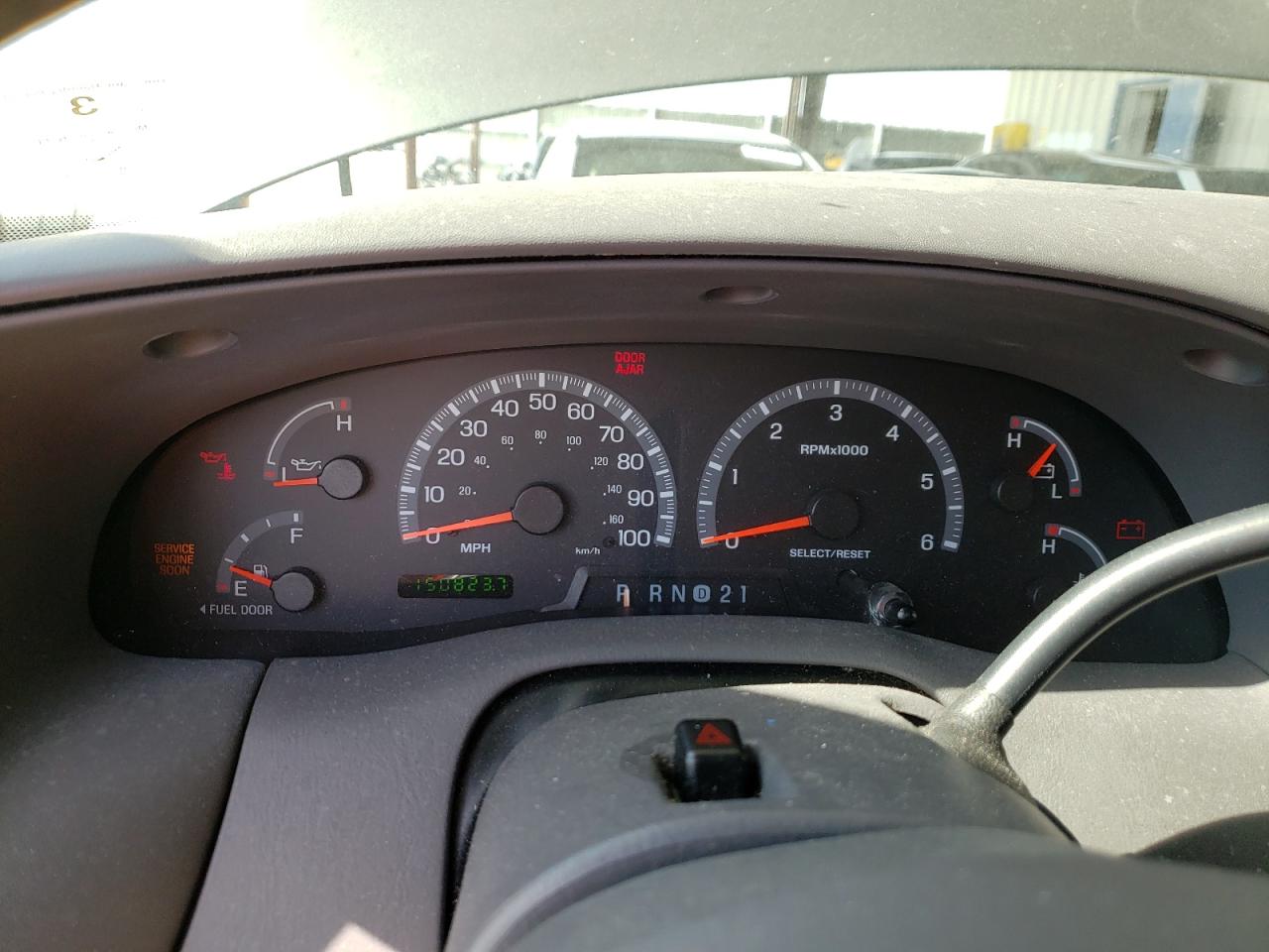 Photo 13 from auction – 2002 FORD F150 with VIN 2FTRX17L12CA48515