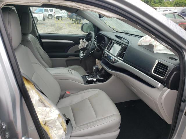 Photo 5 from auction – 2016 TOYOTA HIGHLANDER with VIN 5TDJKRFH2GS283833