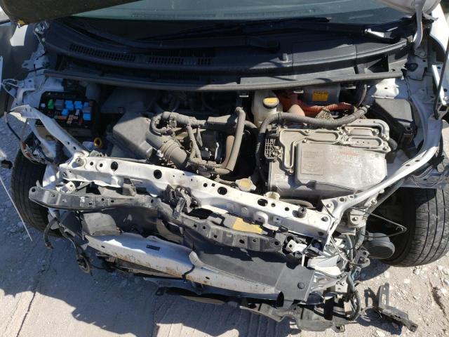 Photo 7 from auction – 2012 TOYOTA PRIUS C with VIN JTDKDTB32C1516008