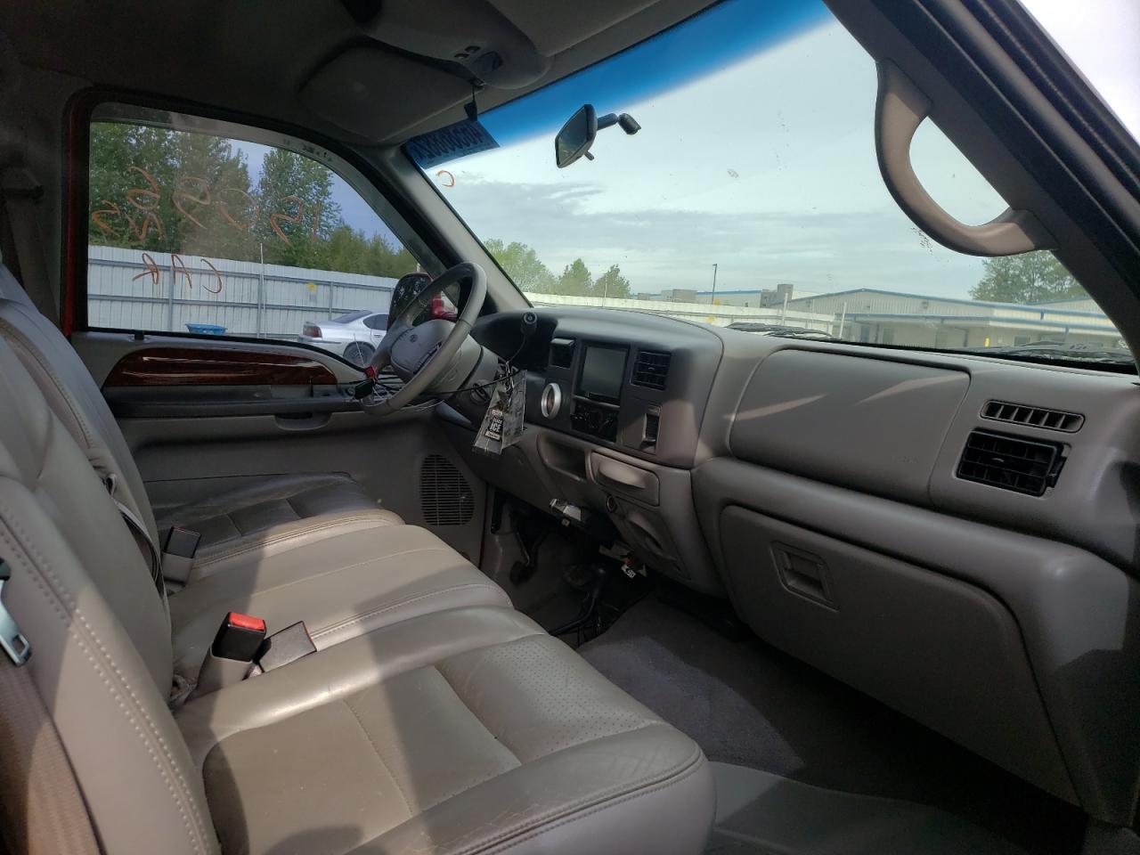 Photo 5 from auction – 2001 FORD F350 SRW S with VIN 1FTSW31F01ED58280