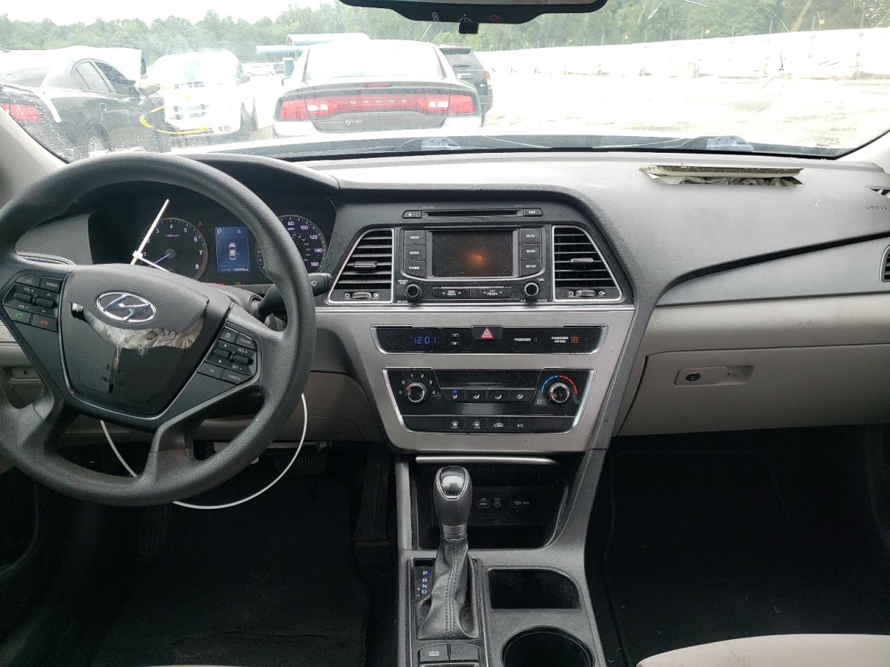 Photo 9 from auction – 2015 HYUNDAI SONATA SE with VIN 5NPE24AF9FH184876