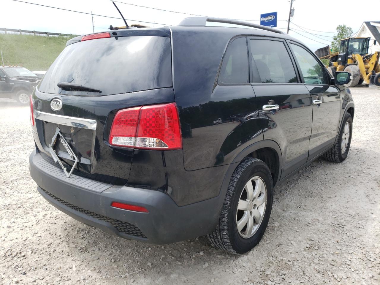 Photo 4 from auction – 2011 KIA SORENTO BA with VIN 5XYKT4A18BG181750