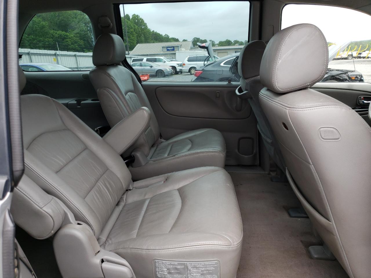 Photo 6 from auction – 2003 MAZDA MPV WAGON with VIN JM3LW28J730340682