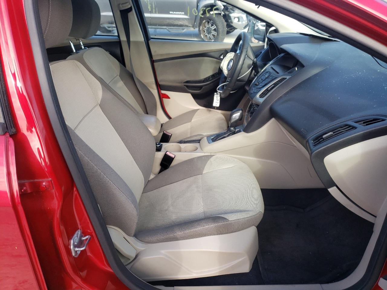 Photo 5 from auction – 2012 FORD FOCUS SE with VIN 1FAHP3K23CL413764