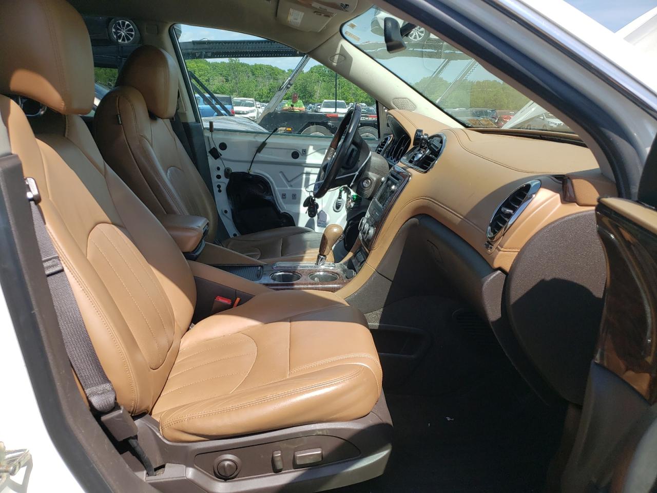 Photo 5 from auction – 2014 BUICK ENCLAVE with VIN 5GAKVBKD2EJ263552