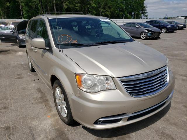 Photo 1 from auction – 2014 CHRYSLER TOWN & COU with VIN 2C4RC1BG1ER256210