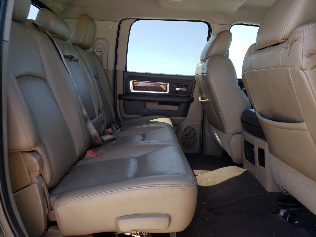 Photo 6 from auction – 2010 DODGE RAM 2500 with VIN 3D7UT2HL8AG135085