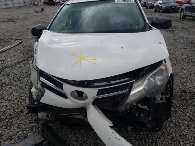 Photo 7 from auction – 2015 TOYOTA RAV4 LE with VIN 2T3BFREV1FW285389