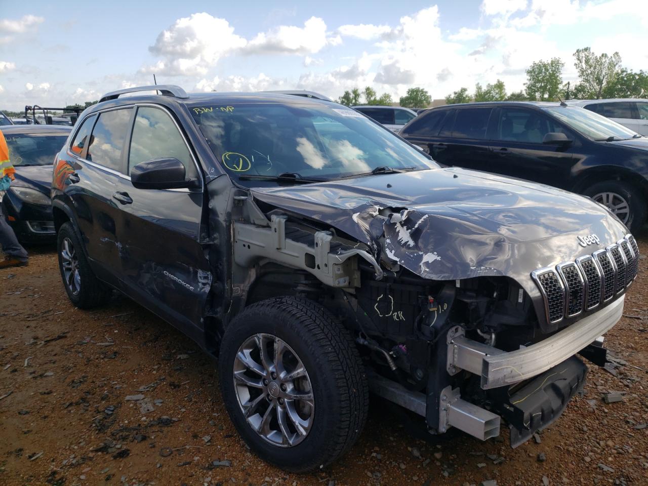 JEEP CHEROKEE L 2019 with VIN 1C4PJMLB4KD194429 - Photo from auction