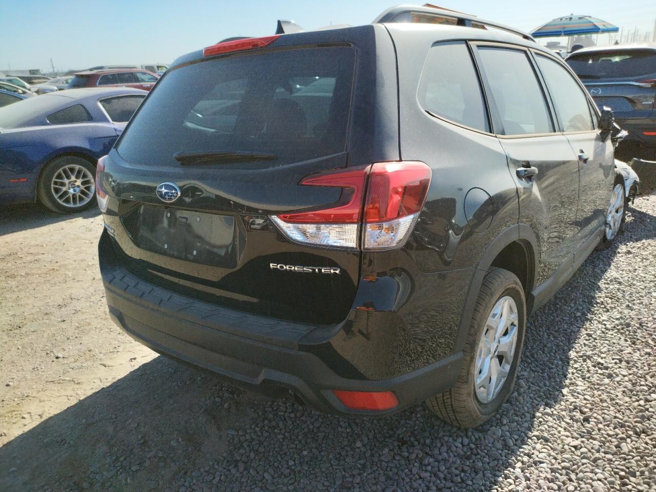Photo 4 from auction – 2021 SUBARU FORESTER with VIN JF2SKADC6MH498212