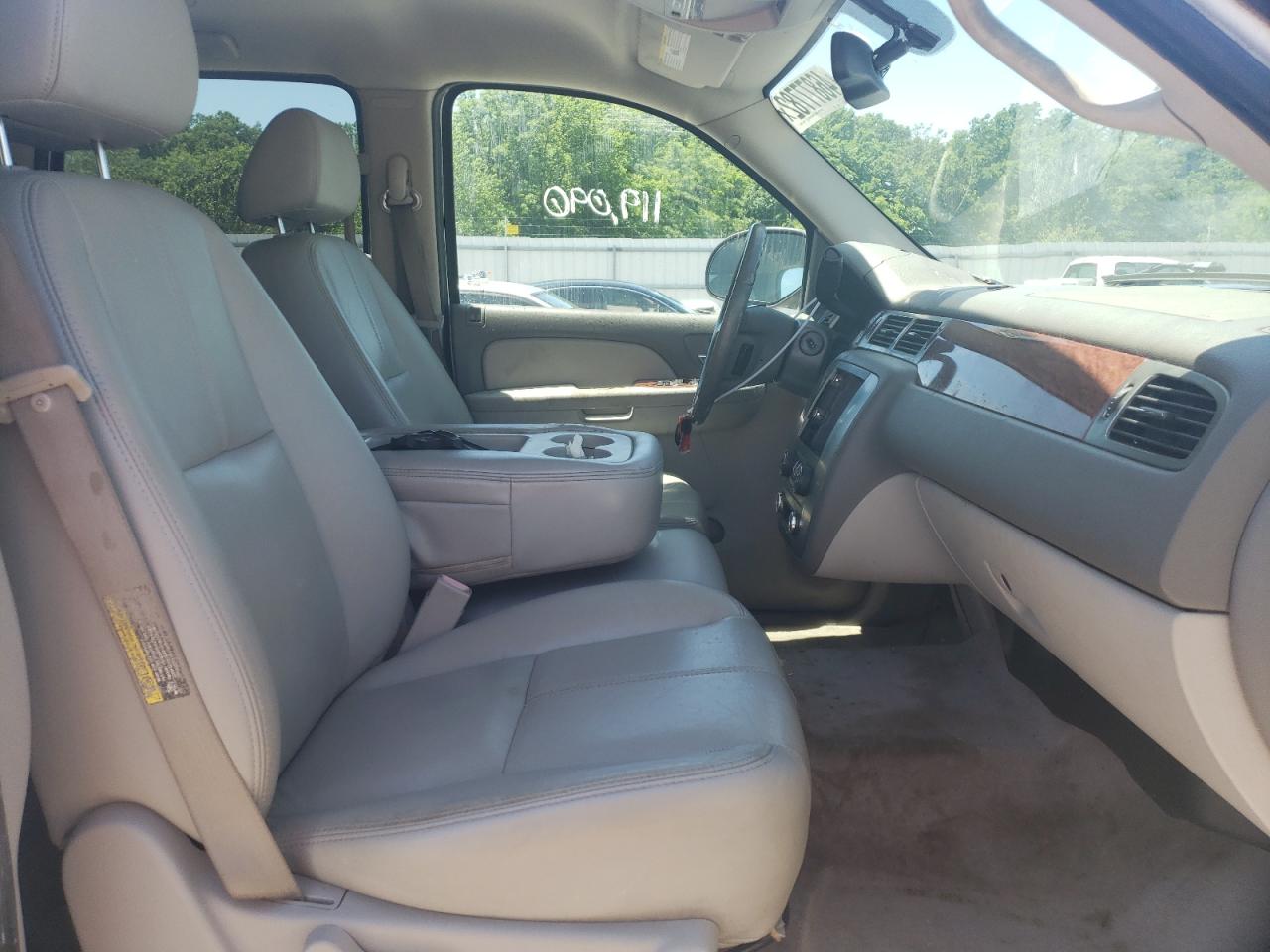 Photo 5 from auction – 2007 GMC YUKON with VIN 1GKEC13JX7R128473