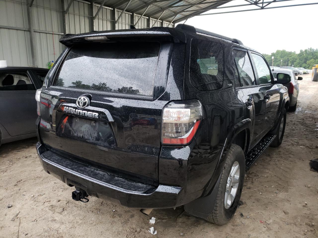 Photo 16 from auction – 2021 TOYOTA 4RUNNER SR with VIN JTEMU5JR7M5900818