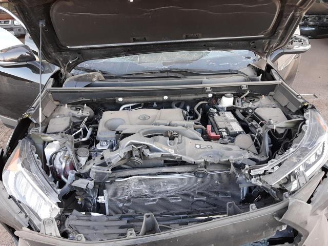 Photo 7 from auction – 2021 TOYOTA RAV4 XLE with VIN 2T3W1RFV2MW151552