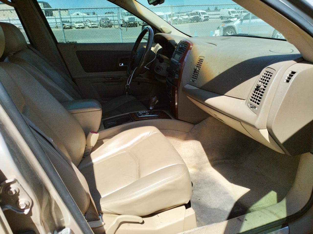 Photo 5 from auction – 2006 CADILLAC SRX with VIN 1GYEE637560183725