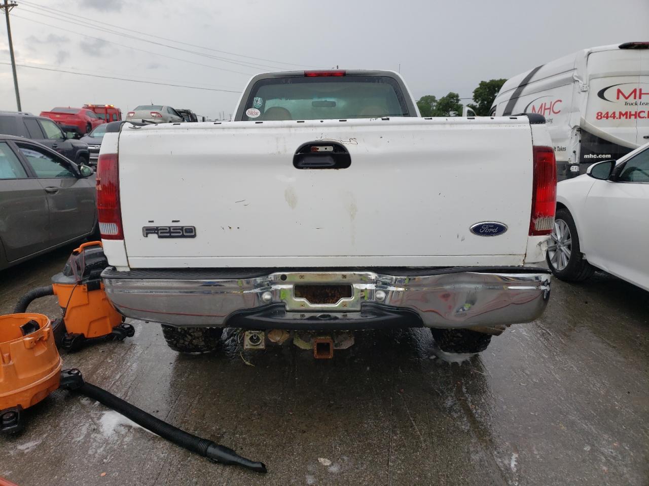 Photo 6 from auction – 1998 FORD F250 with VIN 1FTPF28W1WNA86223