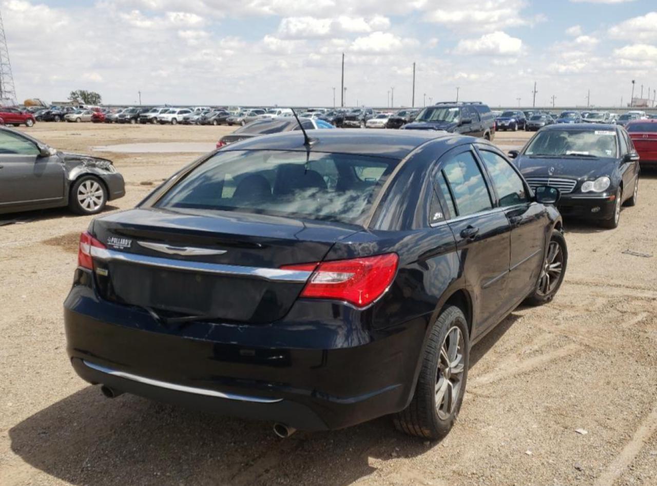 Photo 4 from auction – 2012 CHRYSLER 200 TOURIN with VIN 1C3CCBBG2CN316408