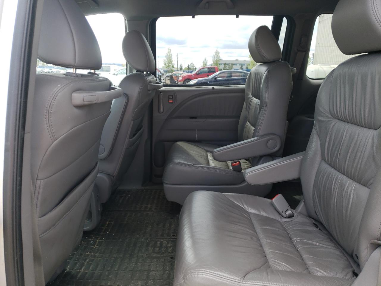 Photo 6 from auction – 2010 HONDA ODYSSEY EX with VIN 5FNRL3H71AB508062