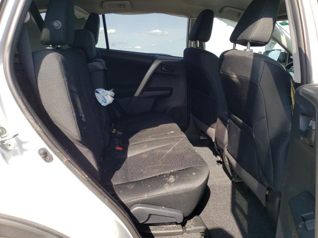 Photo 6 from auction – 2018 TOYOTA RAV4 LE with VIN 2T3ZFREV1JW512667