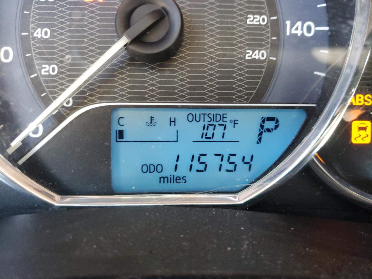Photo 8 from auction – 2014 TOYOTA COROLLA L with VIN 5YFBURHE9EP100953