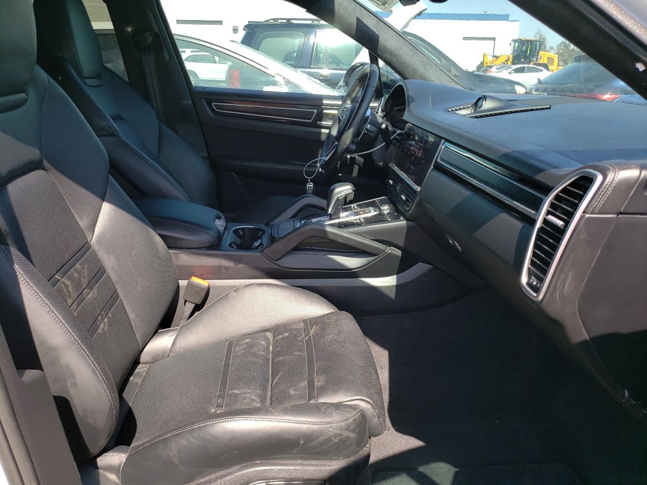 Photo 5 from auction – 2021 PORSCHE CAYENNE GT with VIN WP1AG2AY6MDA33601