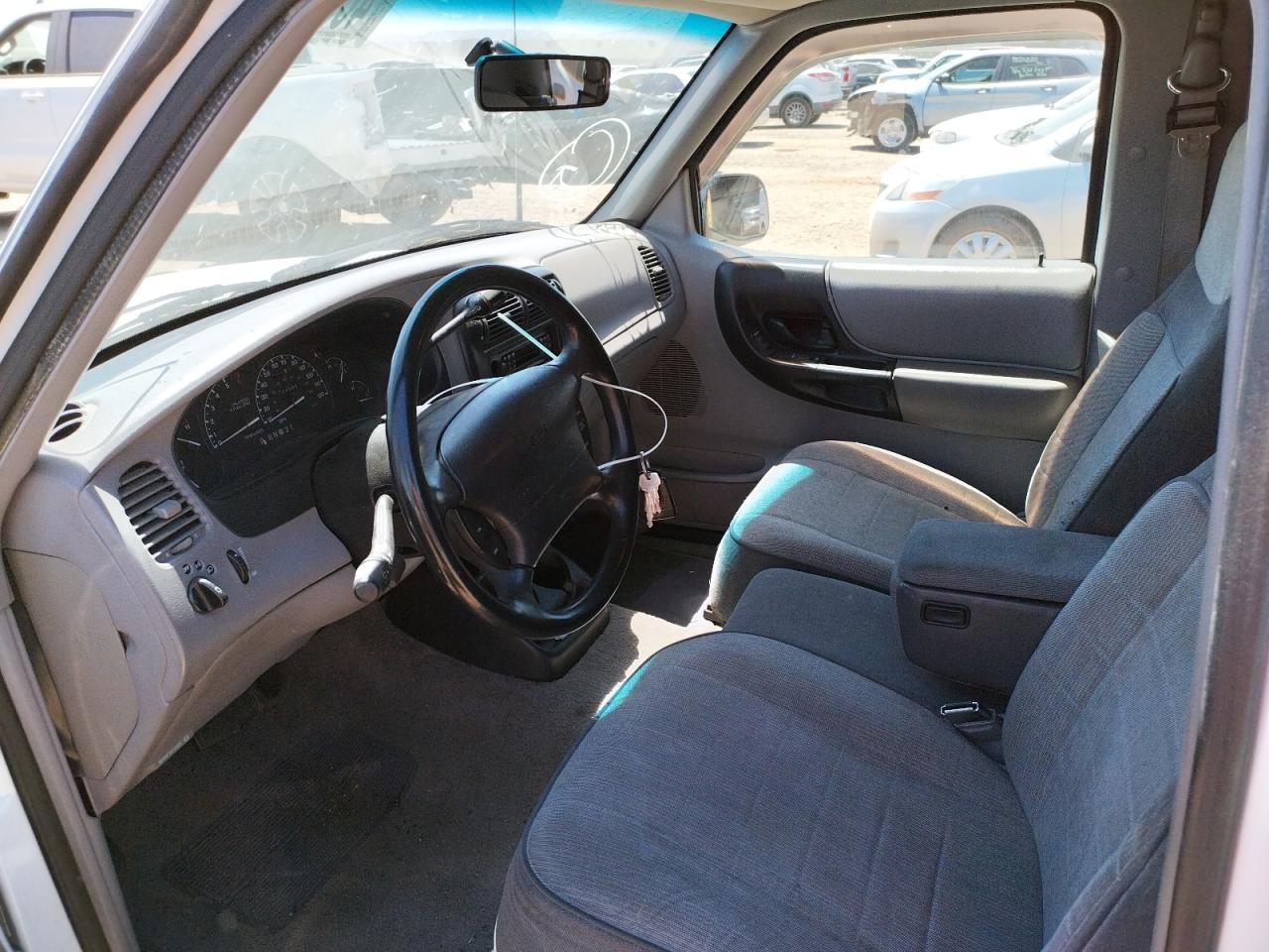 Photo 5 from auction – 1995 FORD RANGER SUP with VIN 1FTCR14U8SPA71608