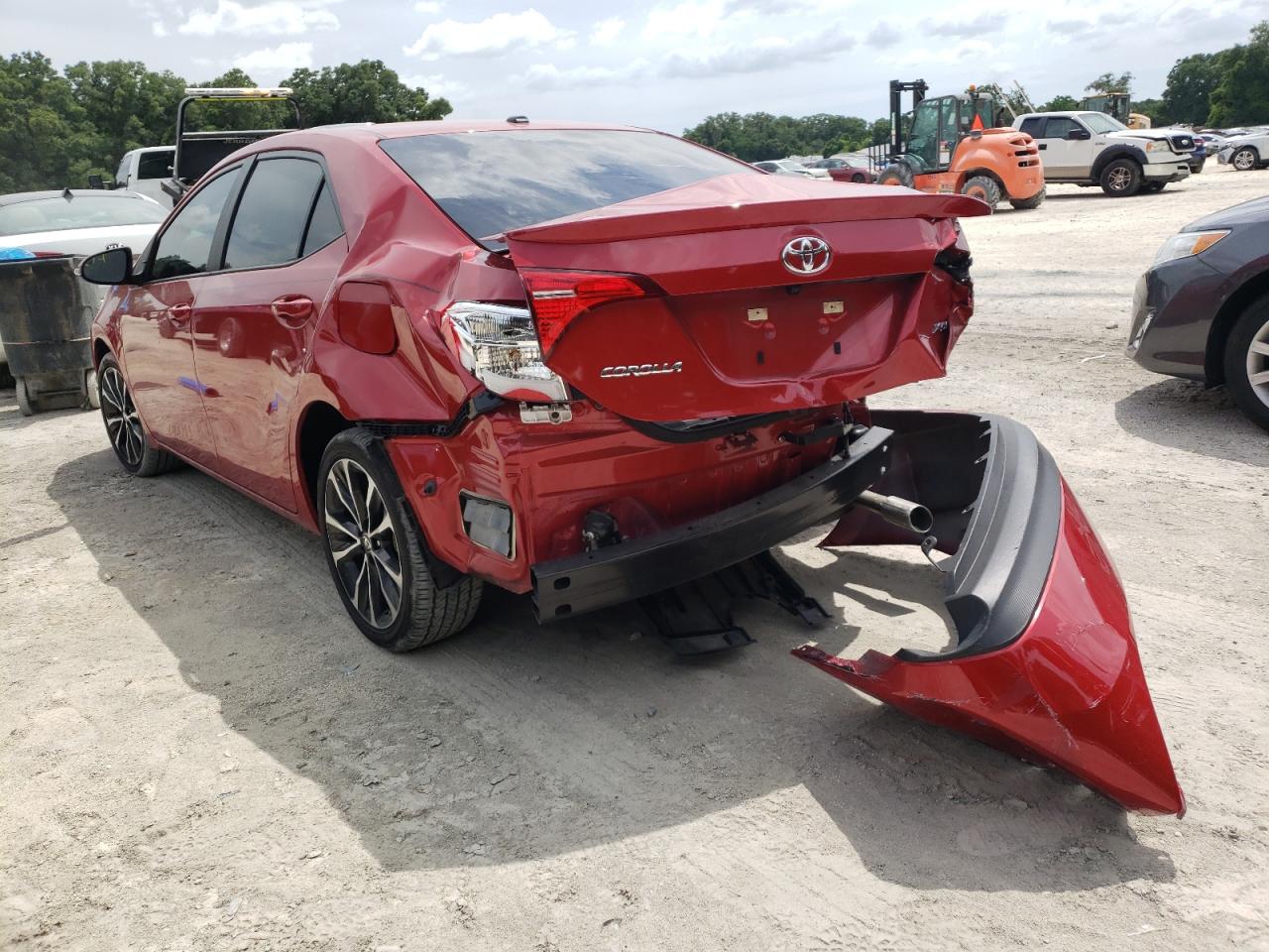 Photo 16 from auction – 2018 TOYOTA COROLLA L with VIN 5YFBURHEXJP799052