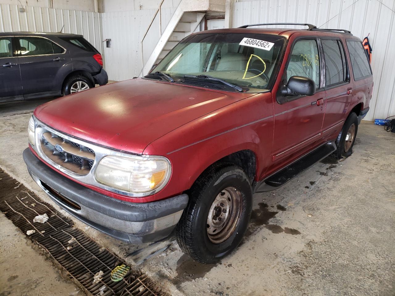 Photo 2 from auction – 1998 FORD EXPLORER with VIN 1FMZU34E0WZA68561