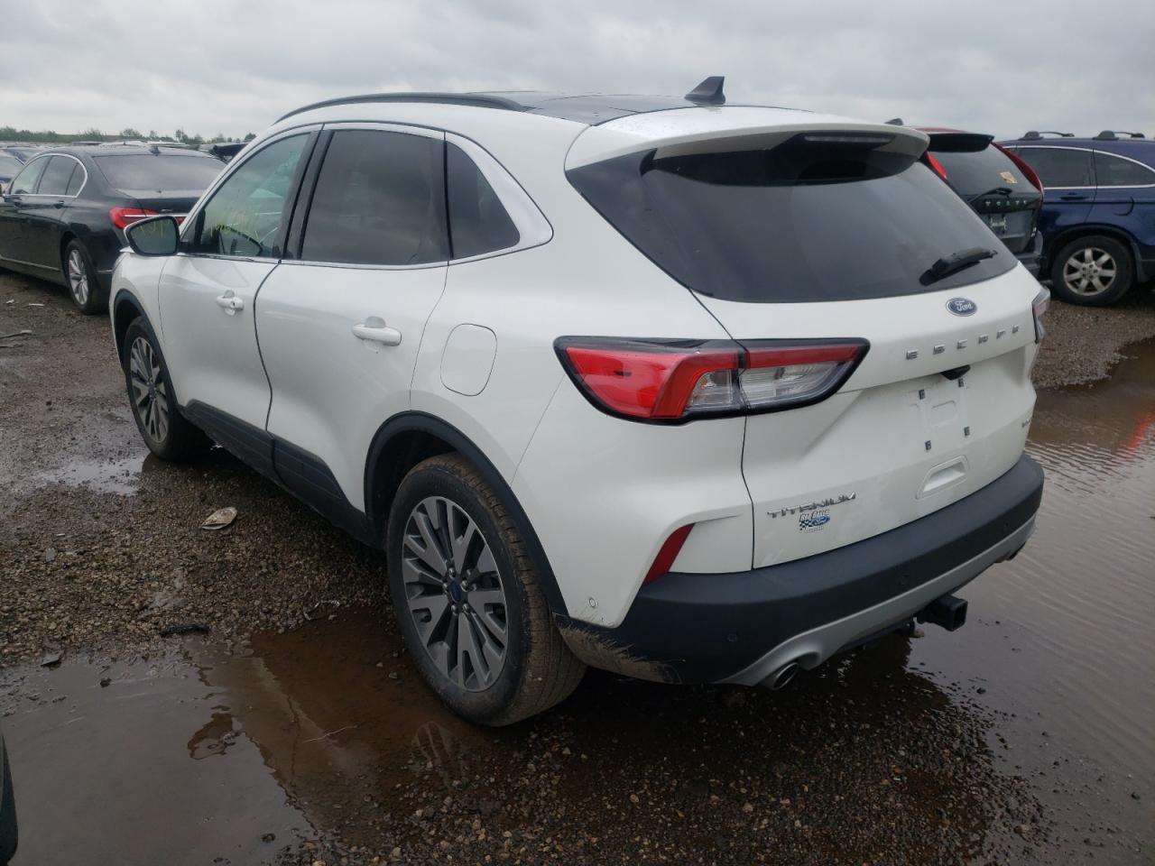 Photo 3 from auction – 2021 FORD ESCAPE TIT with VIN 1FMCU9J91MUB35937