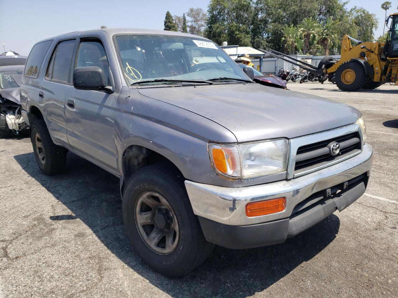 TOYOTA 4RUNNER 1998 with VIN JT3GM84R5W0028285 - Photo from auction