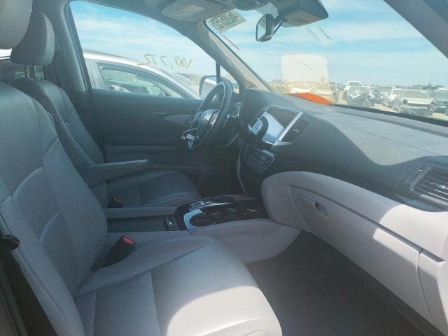 Photo 5 from auction – 2017 HONDA PILOT TOUR with VIN 5FNYF5H98HB015070