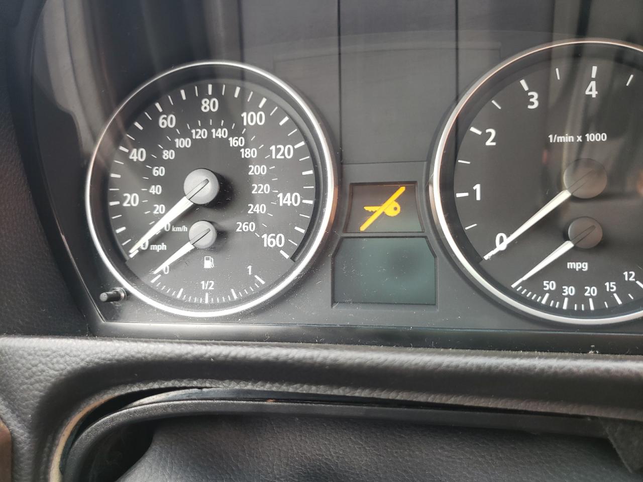 Photo 20 from auction – 2006 BMW 325 XI with VIN WBAVD13566KV09933