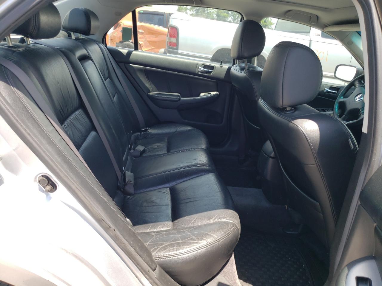 Photo 6 from auction – 2004 HONDA ACCORD with VIN 1HGCM66524A034451