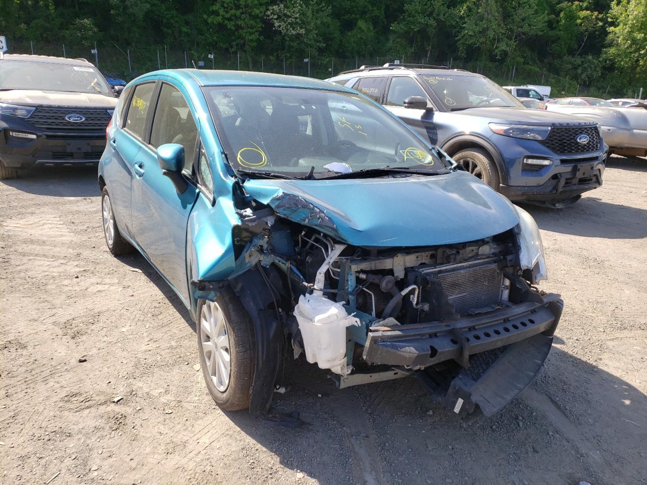 NISSAN VERSA NOTE 2015 with VIN 3N1CE2CP0FL368180 - Photo from auction