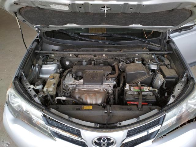 Photo 7 from auction – 2013 TOYOTA RAV4 XLE with VIN JTMRFREV0DD018902