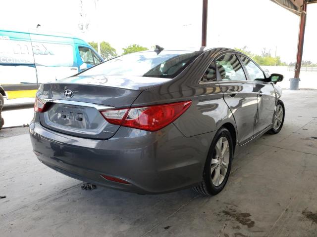 Photo 4 from auction – 2013 HYUNDAI SONATA SE with VIN 5NPEC4AC8DH615952