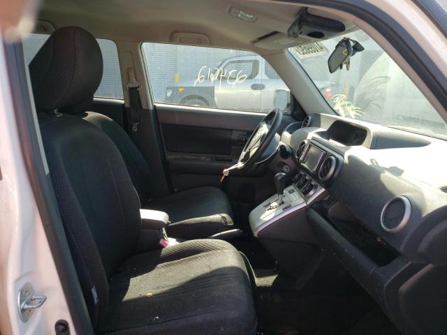 Photo 9 from auction – 2008 TOYOTA SCION with VIN JTLKE50E481041230