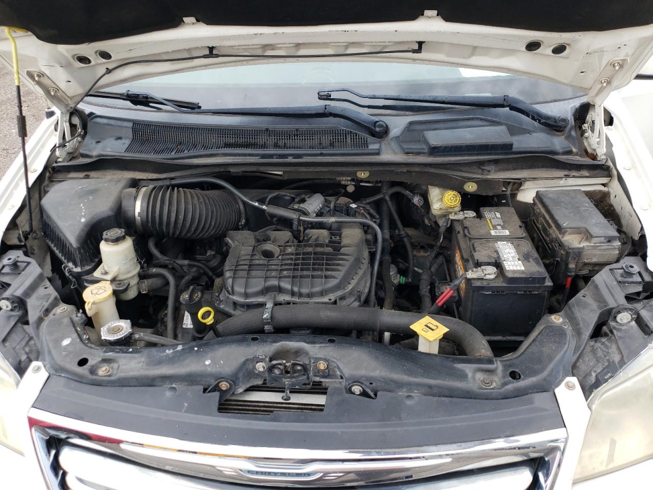 Photo 7 from auction – 2012 CHRYSLER TOWN & COU with VIN 2C4RC1BG7CR244799
