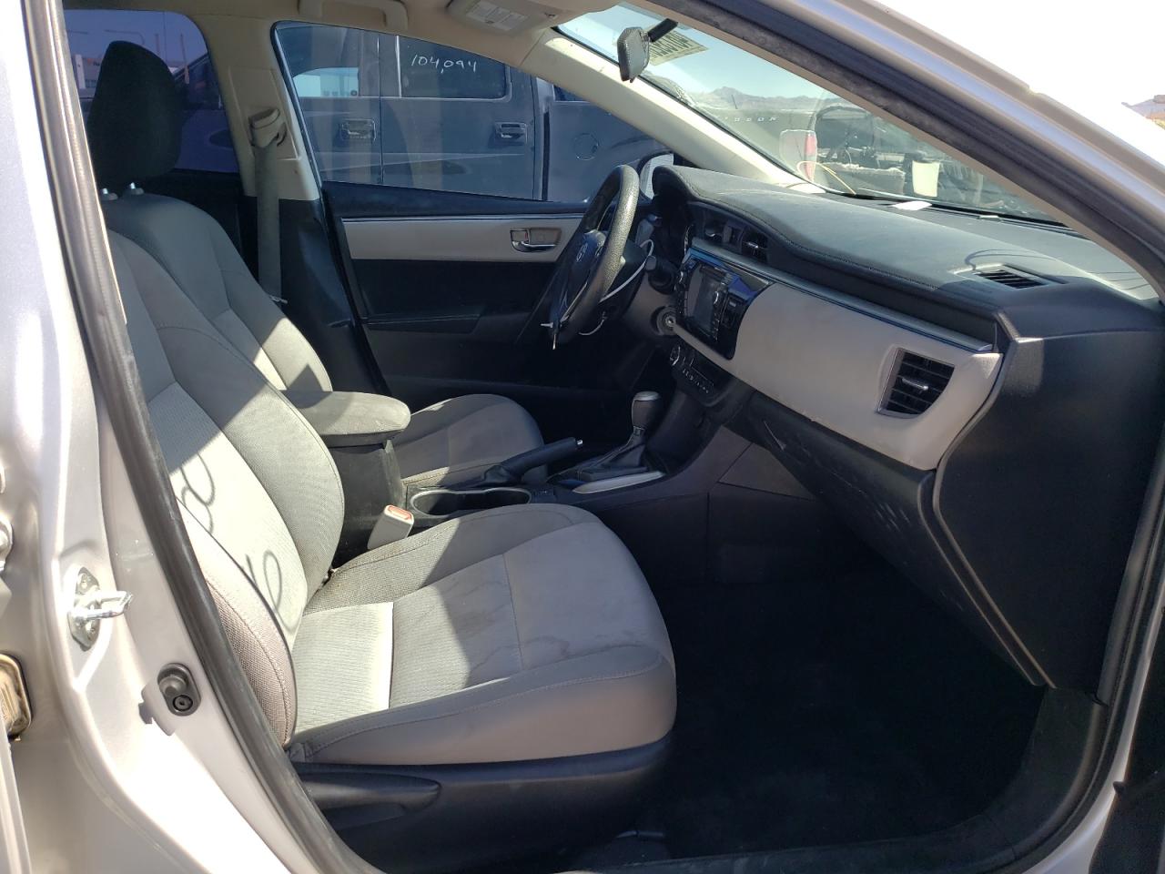 Photo 5 from auction – 2014 TOYOTA COROLLA L with VIN 5YFBURHE9EP100953