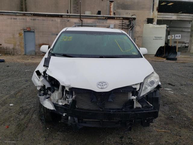 Photo 9 from auction – 2016 TOYOTA SIENNA LE with VIN 5TDKK3DC0GS701427