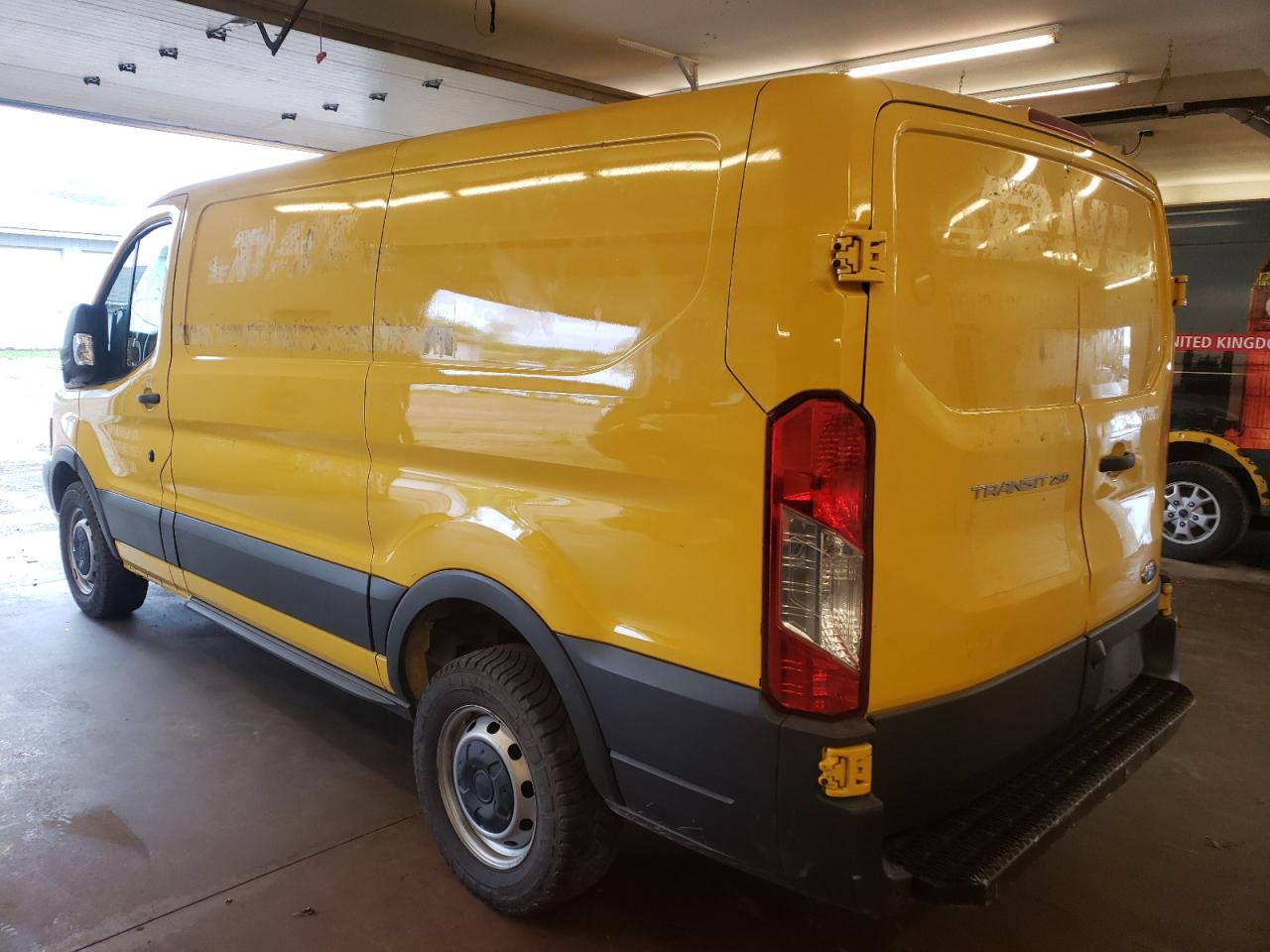 Photo 3 from auction – 2017 FORD TRANSIT T- with VIN 1FTYR1YM1HKA29089