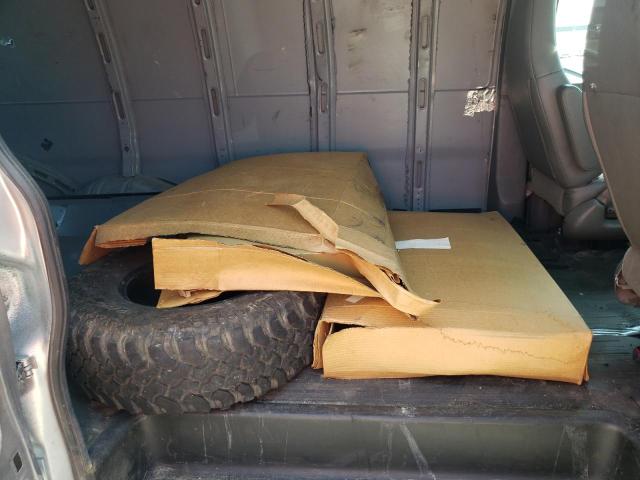 Photo 6 from auction – 2018 CHEVROLET EXPRESS G2 with VIN 1GCWGAFG6J1200831