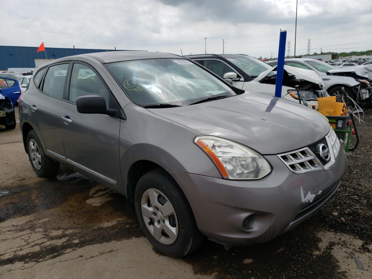 Photo 11 from auction – 2013 NISSAN ROGUE S with VIN JN8AS5MV7DW616092