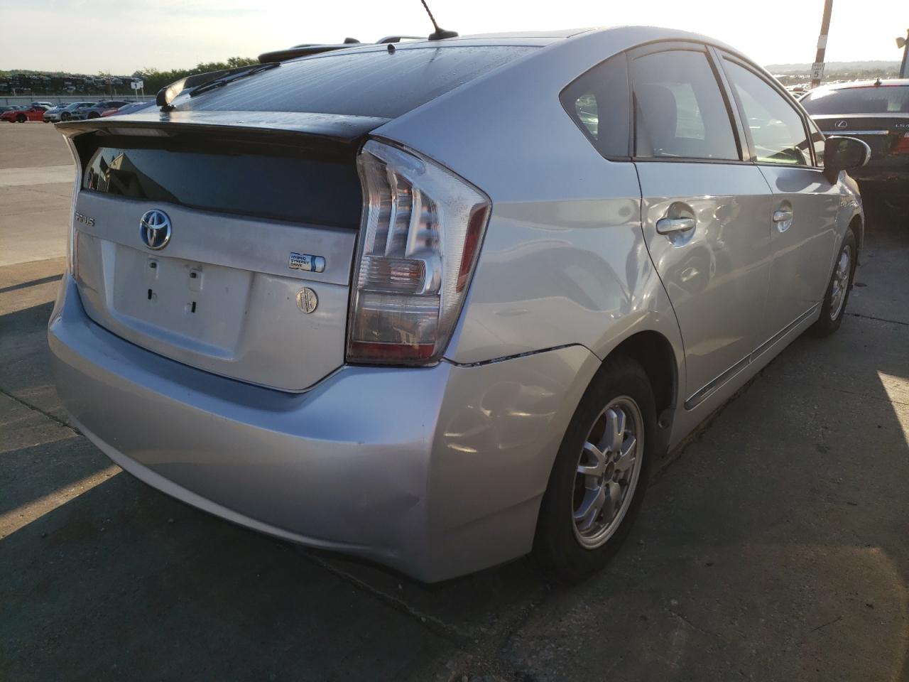 Photo 4 from auction – 2010 TOYOTA PRIUS with VIN JTDKN3DUXA0032335